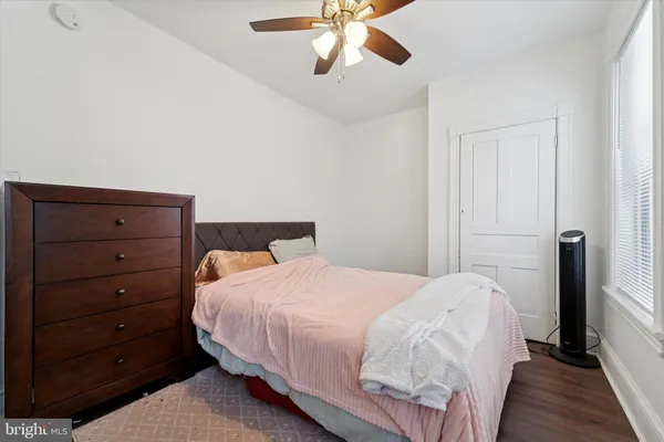 $237,500 | 33 East Broadway Avenue, Clifton Heights, PA 19018