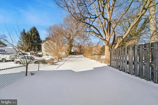 $237,500 | 33 East Broadway Avenue, Clifton Heights, PA 19018