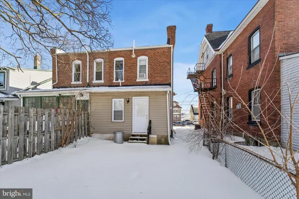 $237,500 | 33 East Broadway Avenue, Clifton Heights, PA 19018