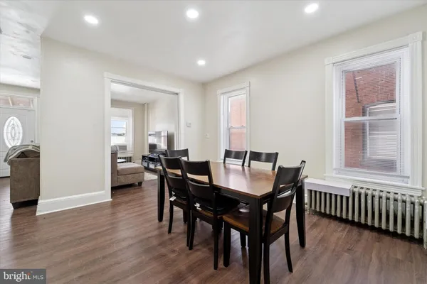 $237,500 | 33 East Broadway Avenue, Clifton Heights, PA 19018
