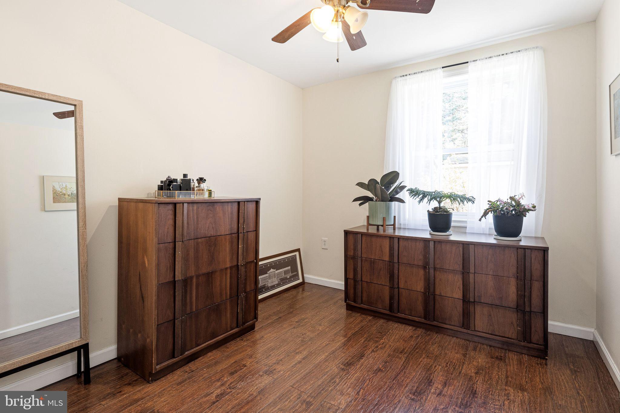 7265 Hill Road Philadelphia, PA 19128 - Photo 14 of 35 Gallery Image 14