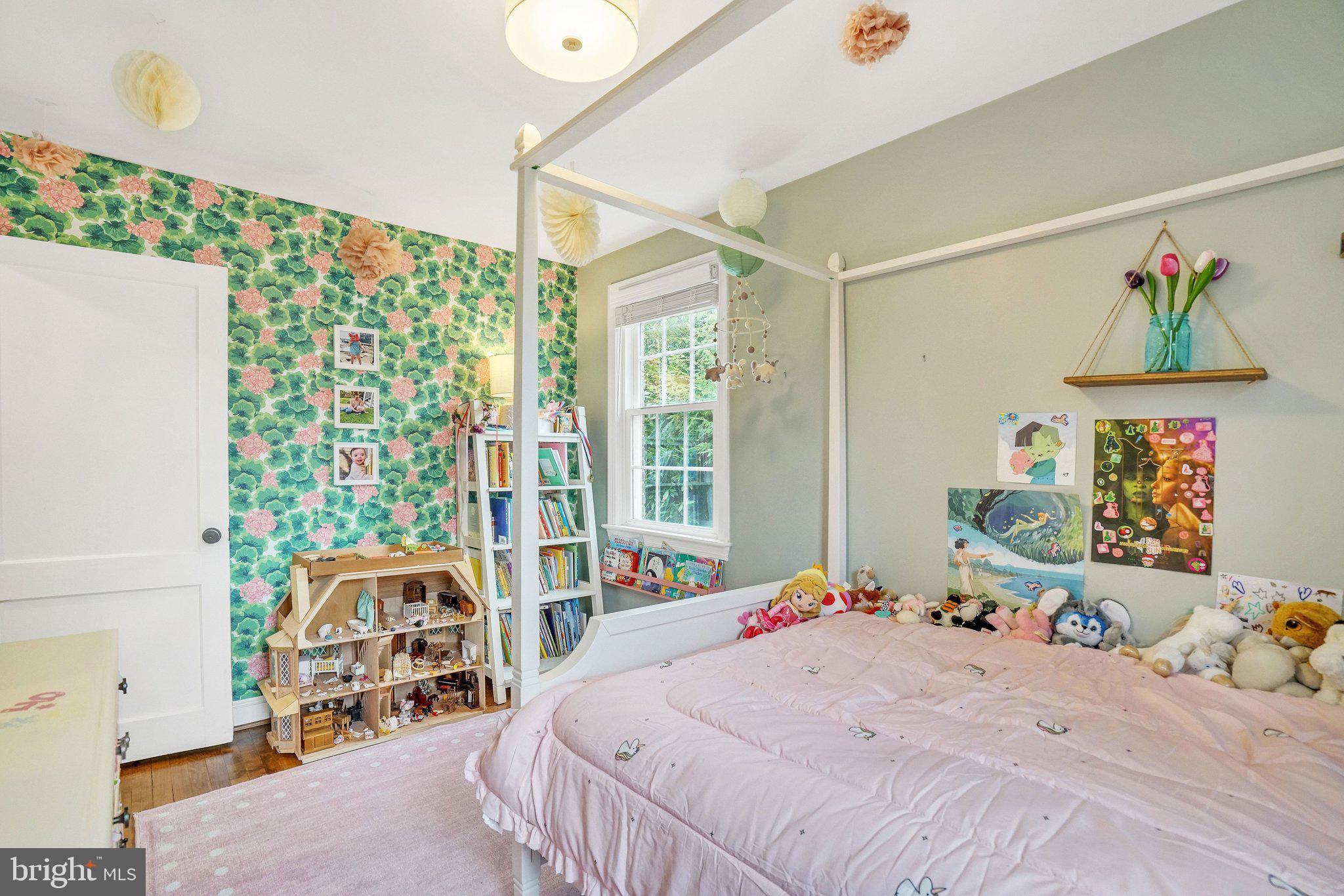 1901 Scroggins Road Alexandria, VA 22302 - Photo 17 of 38 Charming floral-themed children's retreat.
