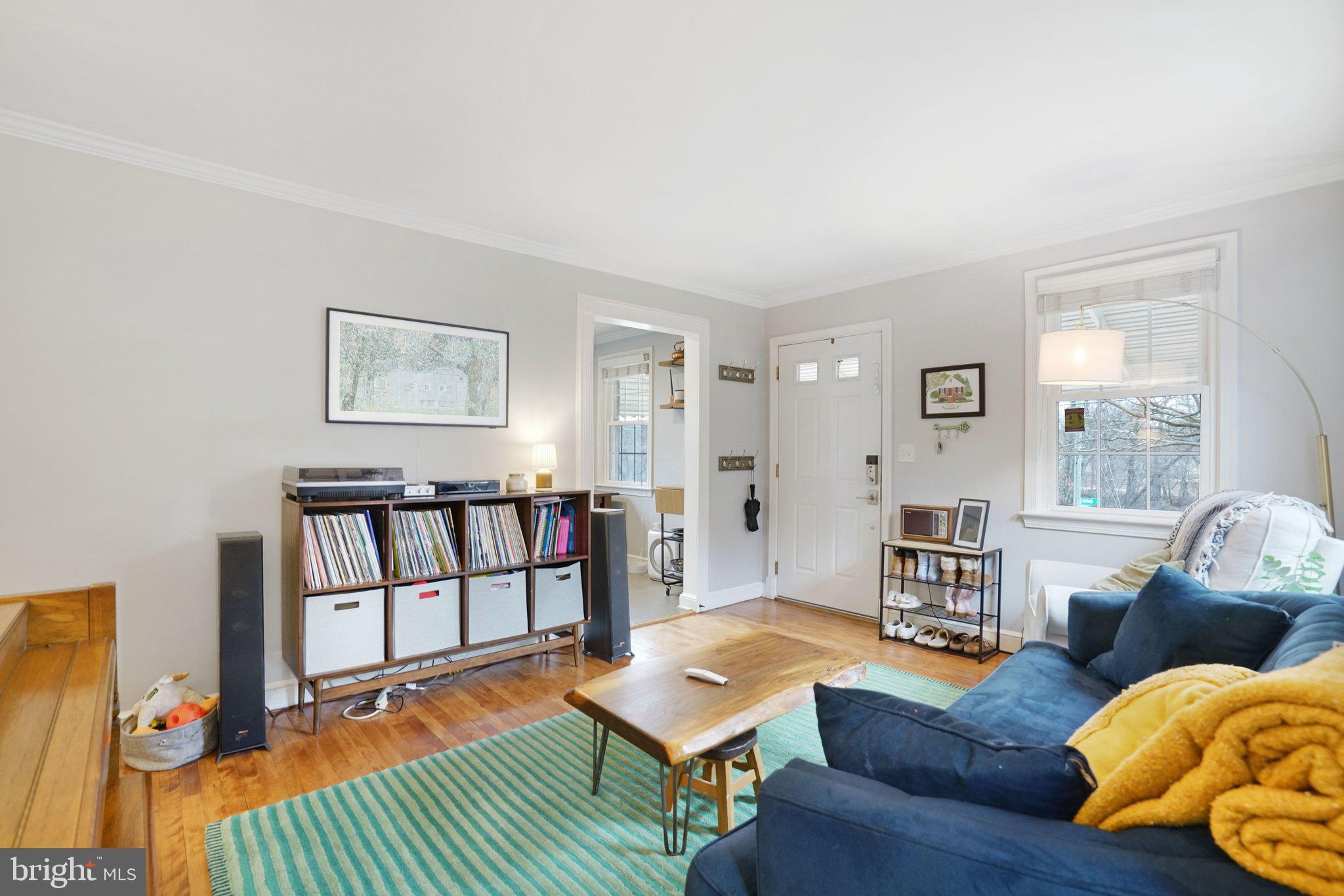 1901 Scroggins Road Alexandria, VA 22302 - Photo 5 of 38 Living room and front entry