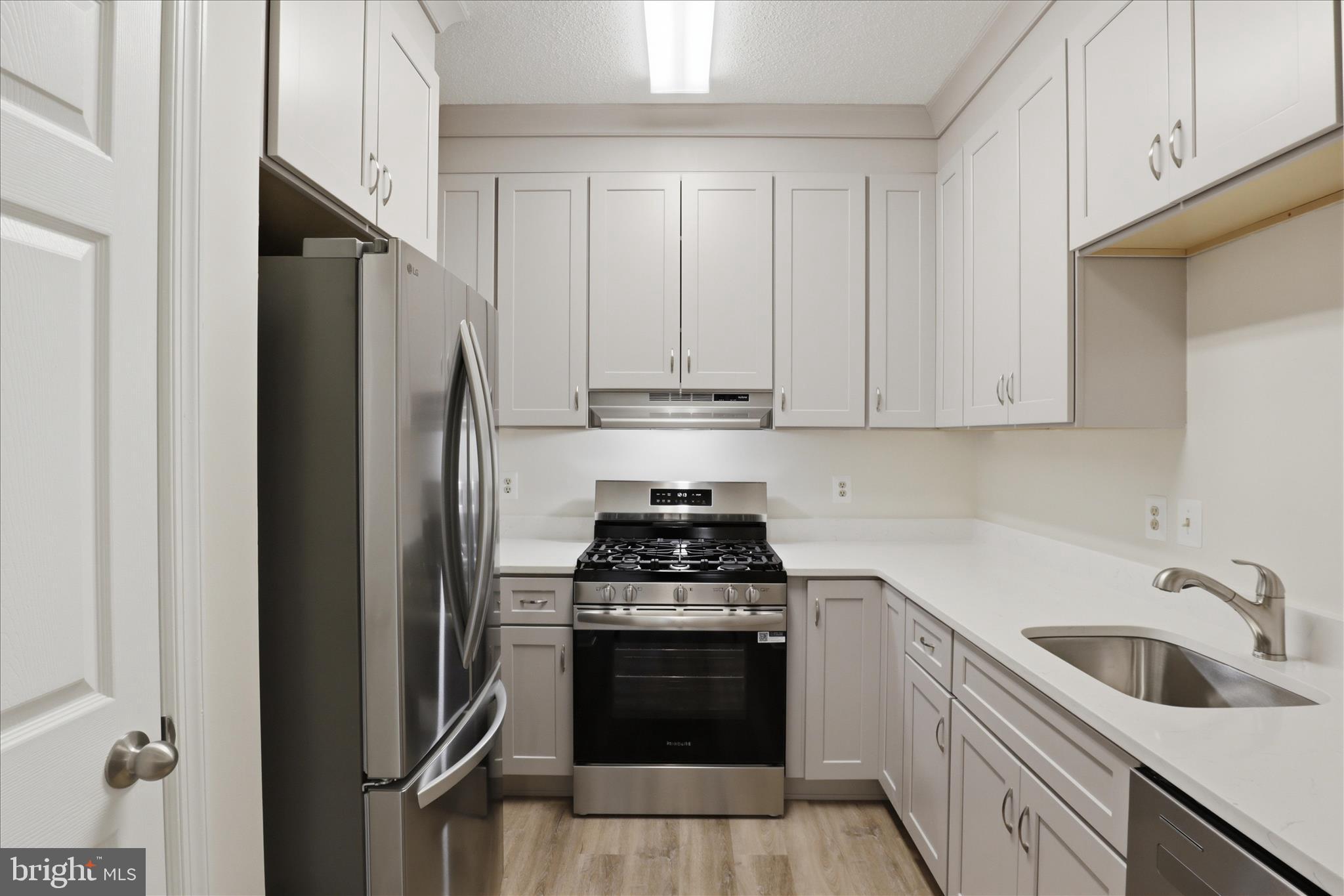 1704 Lake Shore Crest Drive, Unit 16 Reston, VA 20190 - Photo 14 of 39 NEW Appliances