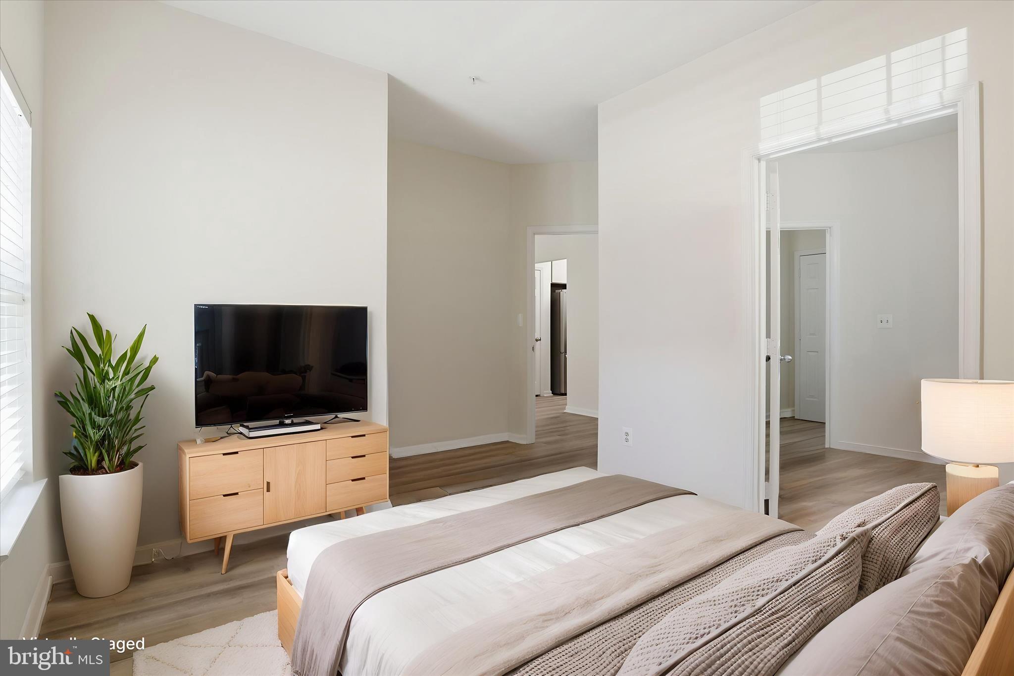 1704 Lake Shore Crest Drive, Unit 16 Reston, VA 20190 - Photo 22 of 39 Virtually staged