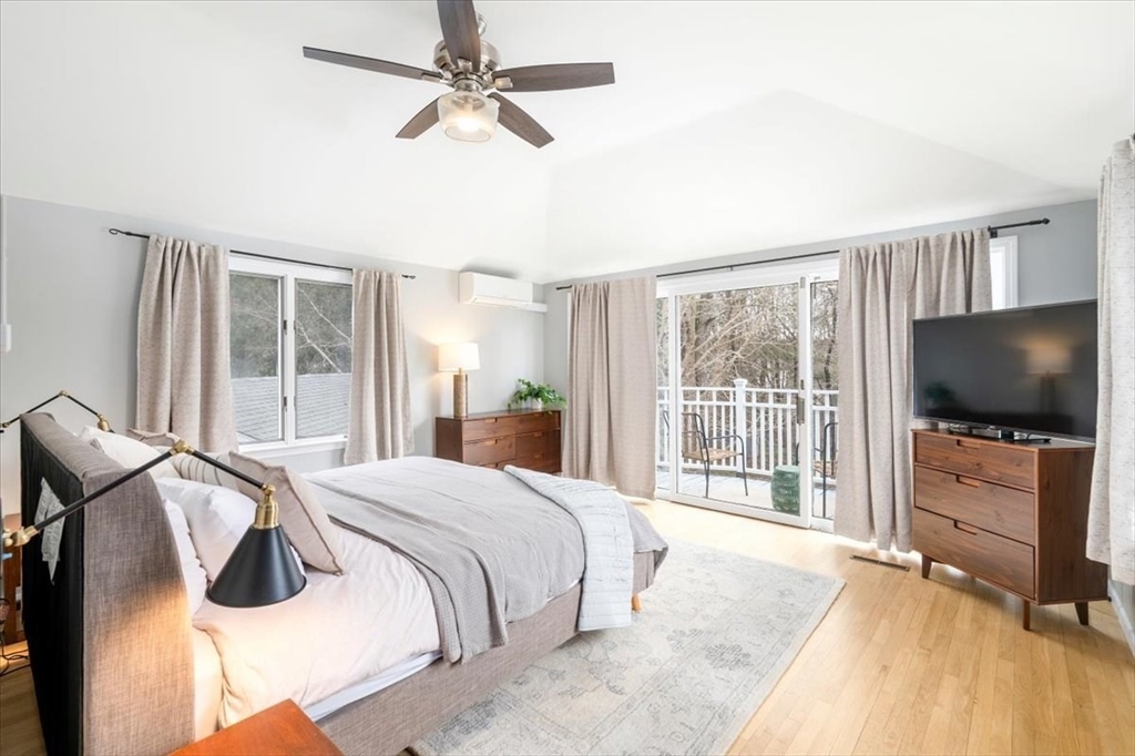 2 Stagecoach Road Medfield, MA 02052 - Photo 20 of 35