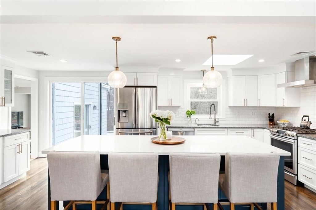 2 Stagecoach Road Medfield, MA 02052 - Photo 6 of 35