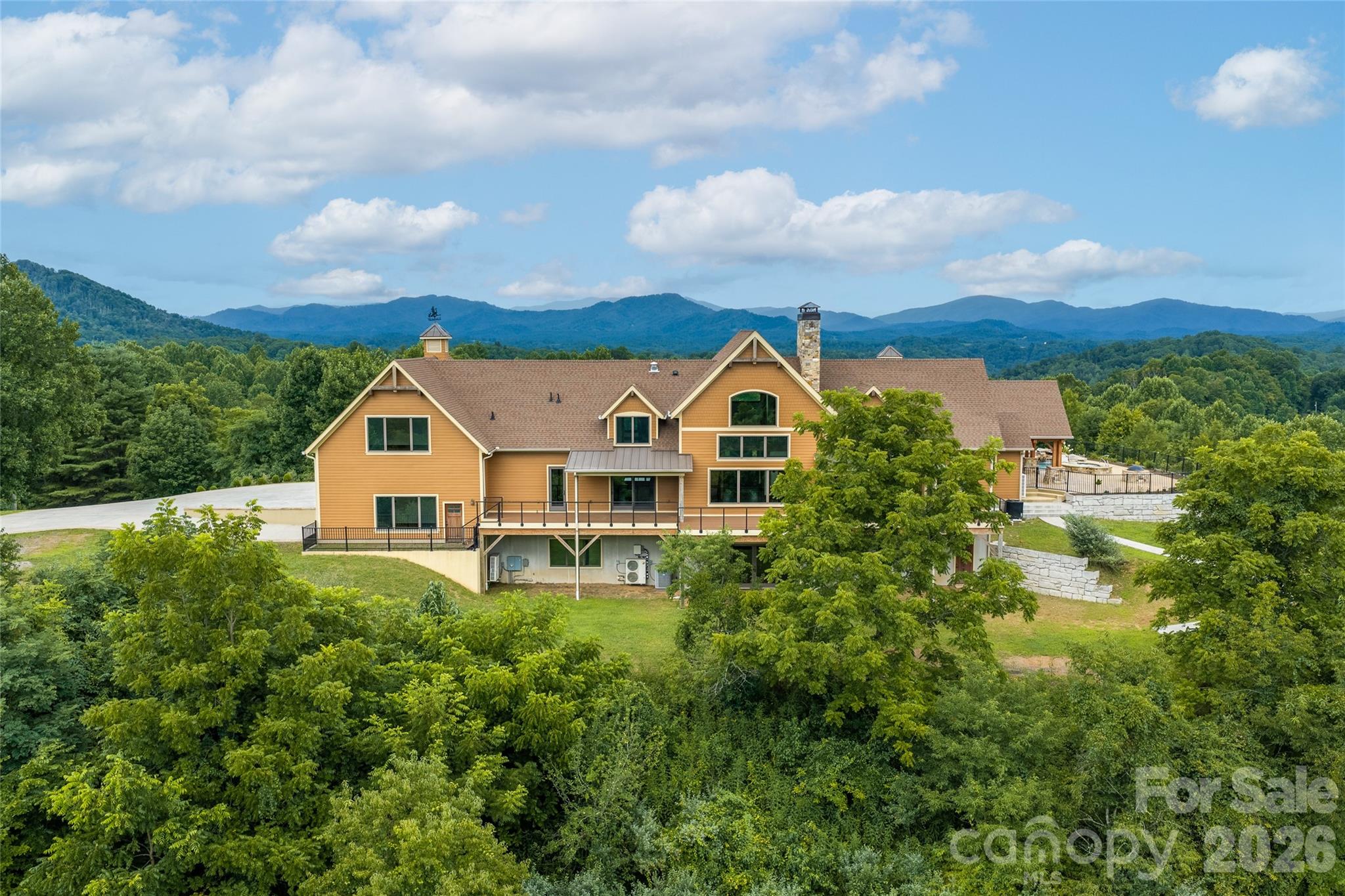 946 Ridge Road Green Mountain, NC 28740 - Photo 5 of 47