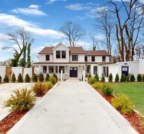 $799,999 | 67 Brewster Street | Stapleton