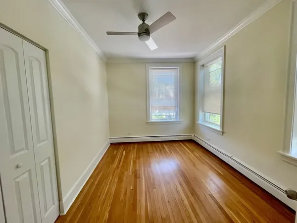 $1,700 | 7025 North Damen Avenue, Unit 3, Chicago, IL 60626