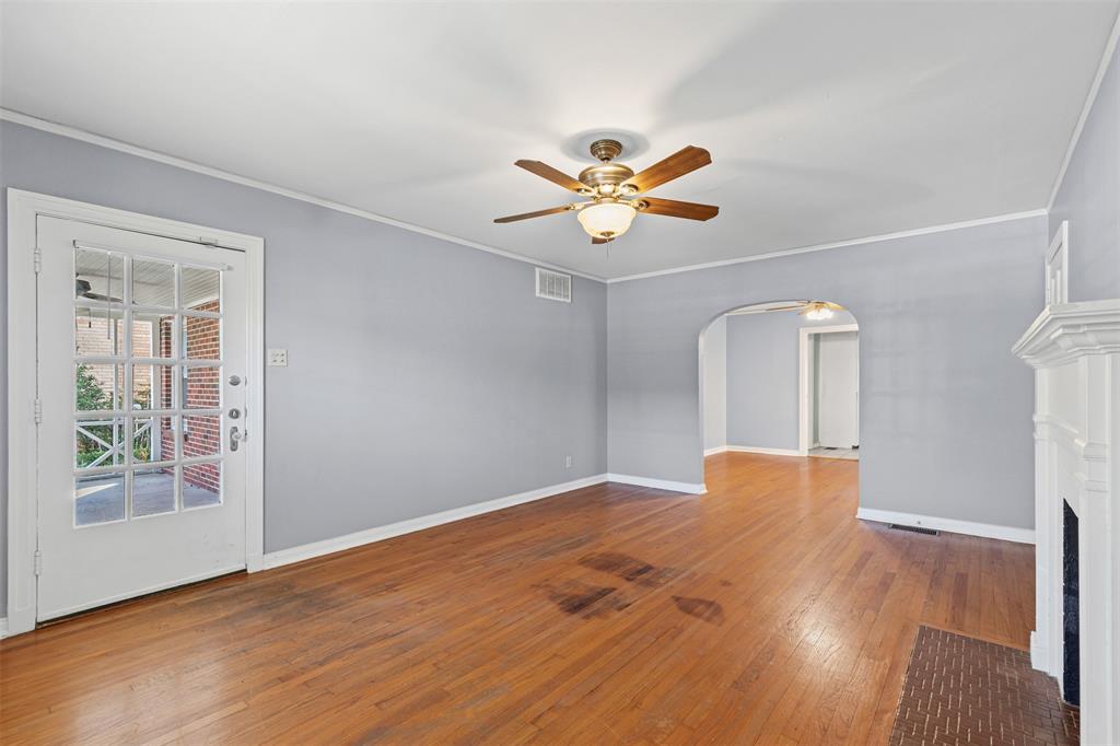 5834 Goodwin Avenue Dallas, TX 75206 - Photo 6 of 31