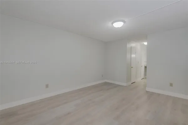 $2,400 | 9150 Fontainebleau Boulevard, Unit 402, Miami, FL 33172