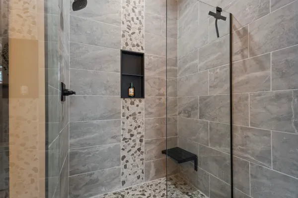 $875,000 | 1751 South Oneida Street, Green Bay, WI 54304