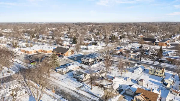 $875,000 | 1751 South Oneida Street, Green Bay, WI 54304