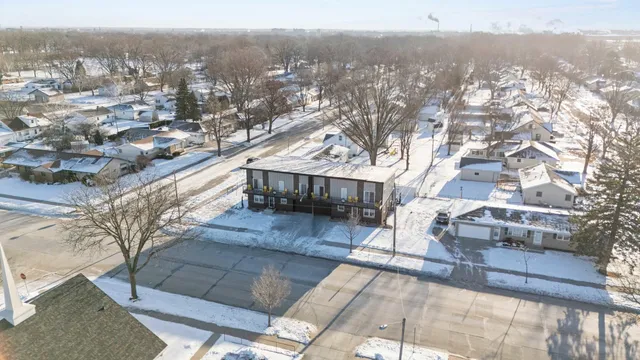 $875,000 | 1751 South Oneida Street, Green Bay, WI 54304