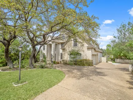 $925,500 | 1710 Lakeway Boulevard, Lakeway, TX 78734