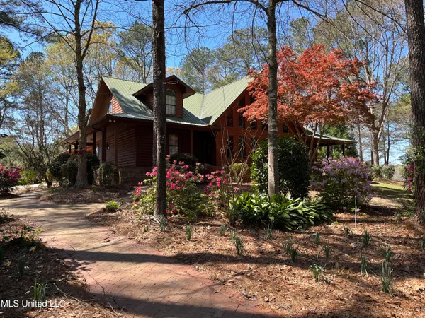 $520,000 | 119 Billy Cochran Drive, Waynesboro, MS 39367