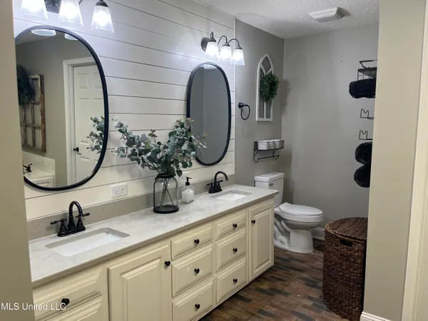 $520,000 | 119 Billy Cochran Drive, Waynesboro, MS 39367