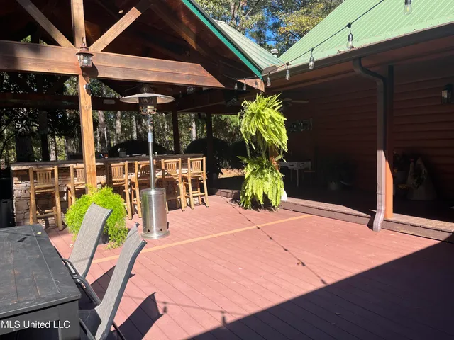 $520,000 | 119 Billy Cochran Drive, Waynesboro, MS 39367