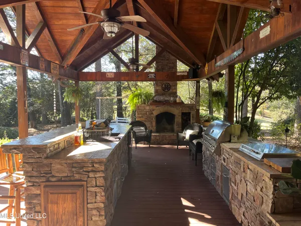 $520,000 | 119 Billy Cochran Drive, Waynesboro, MS 39367