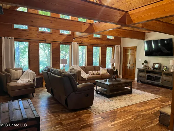 $520,000 | 119 Billy Cochran Drive, Waynesboro, MS 39367
