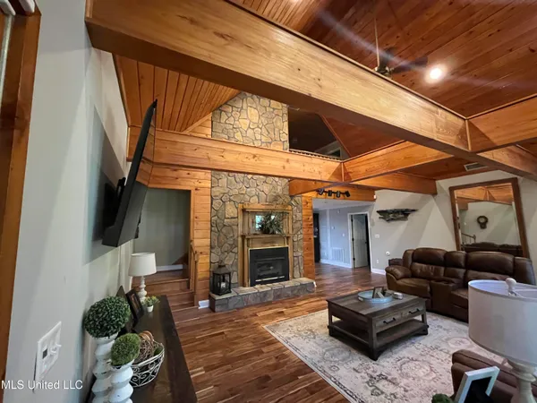 $520,000 | 119 Billy Cochran Drive, Waynesboro, MS 39367