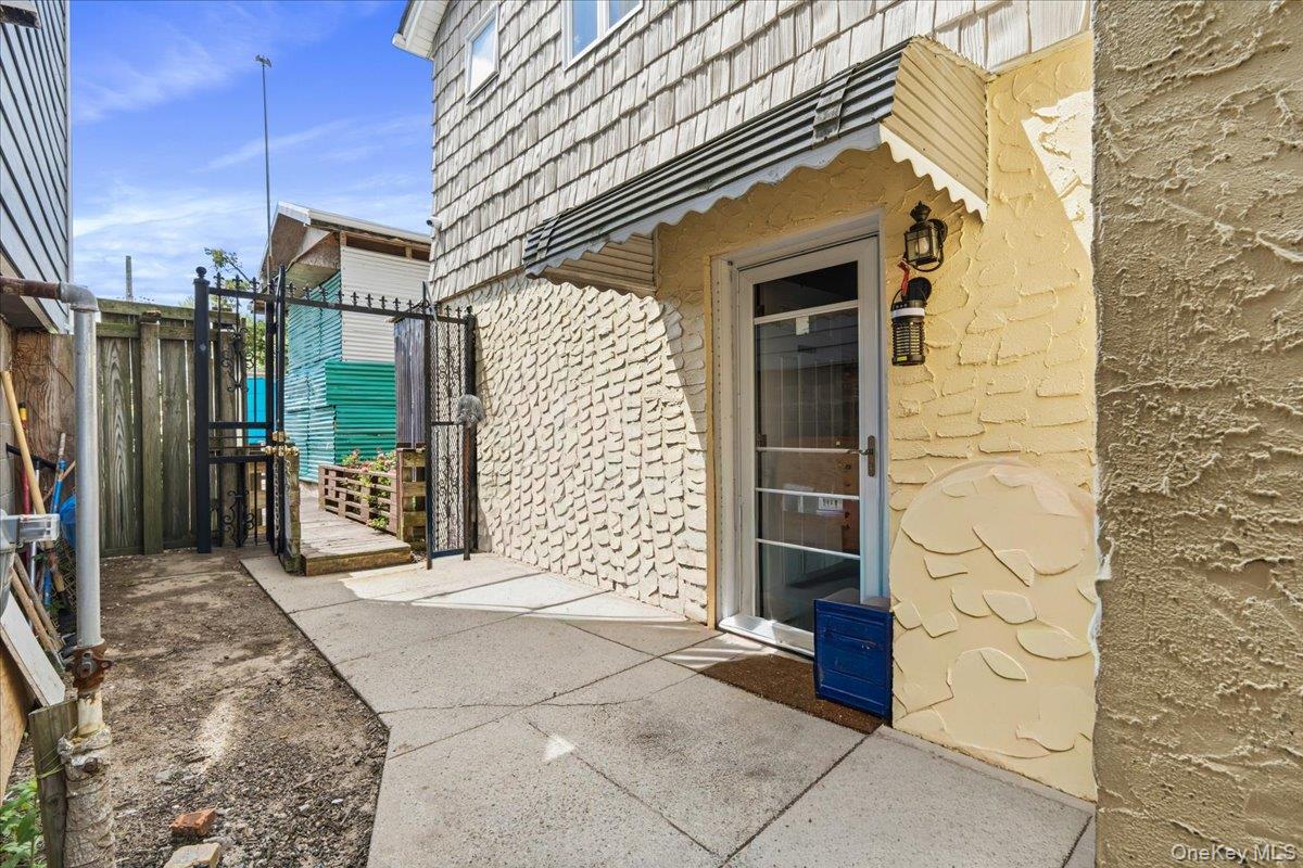 102-16 164th Road Queens, NY 11414 - Photo 13 of 29 Walk in unit
