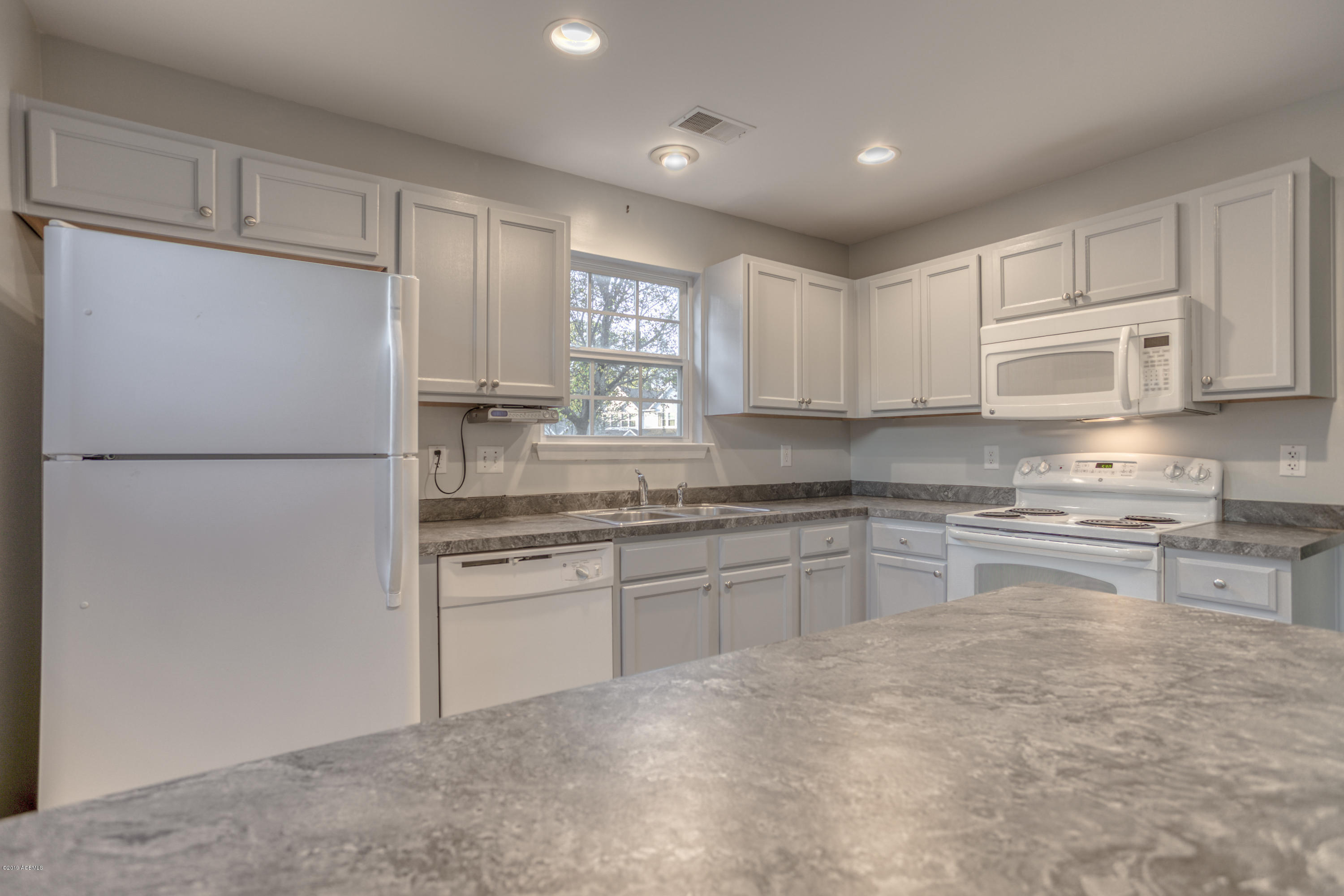 539 Candida Drive Beaufort, SC 29906 - Photo 10 of 22 Hamza__MG_8162