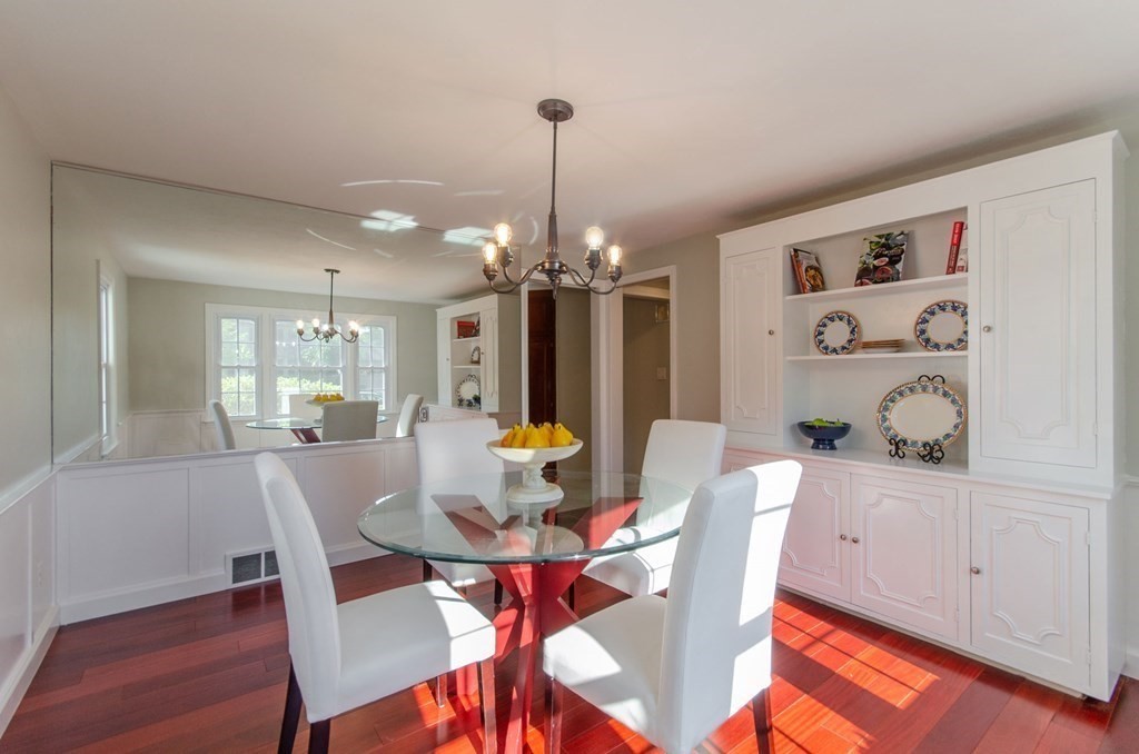 131 Viscount Road Longmeadow, MA 01106 - Photo 14 of 42
