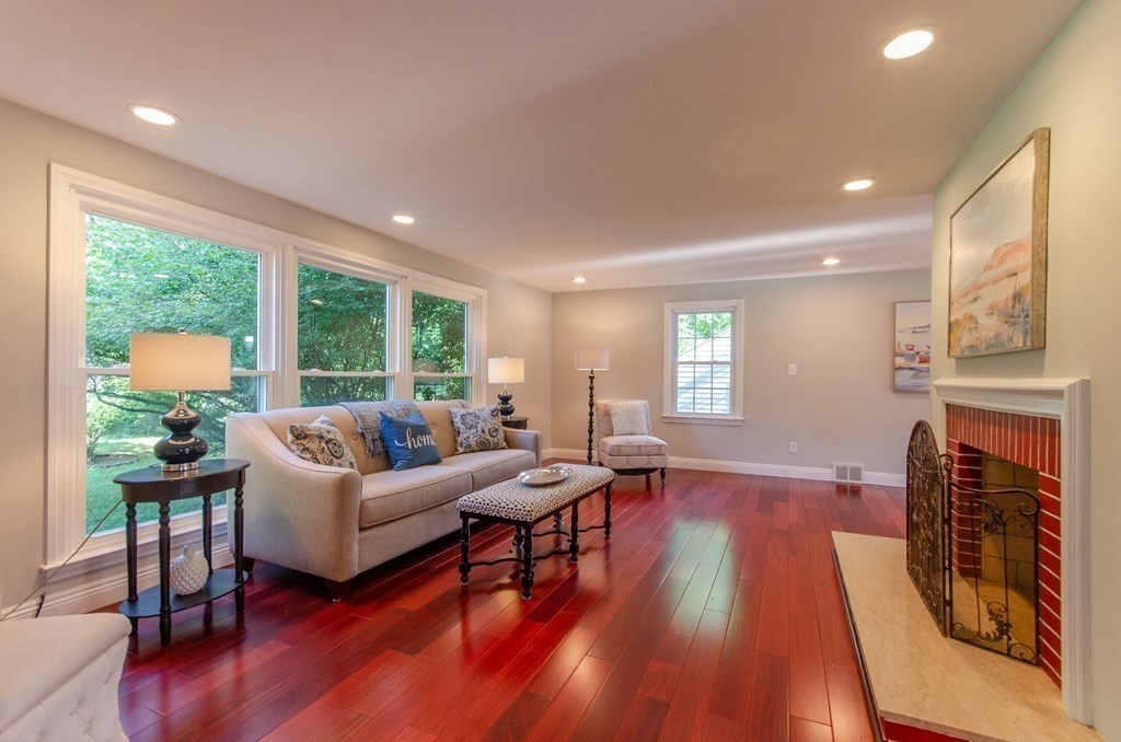 131 Viscount Road Longmeadow, MA 01106 - Photo 15 of 42