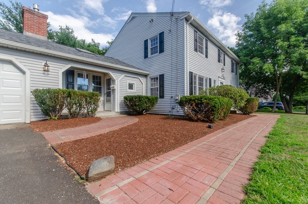 131 Viscount Road Longmeadow, MA 01106 - Photo 2 of 42