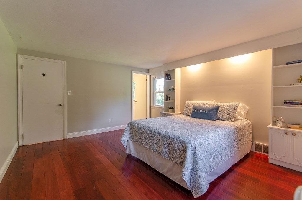131 Viscount Road Longmeadow, MA 01106 - Photo 26 of 42