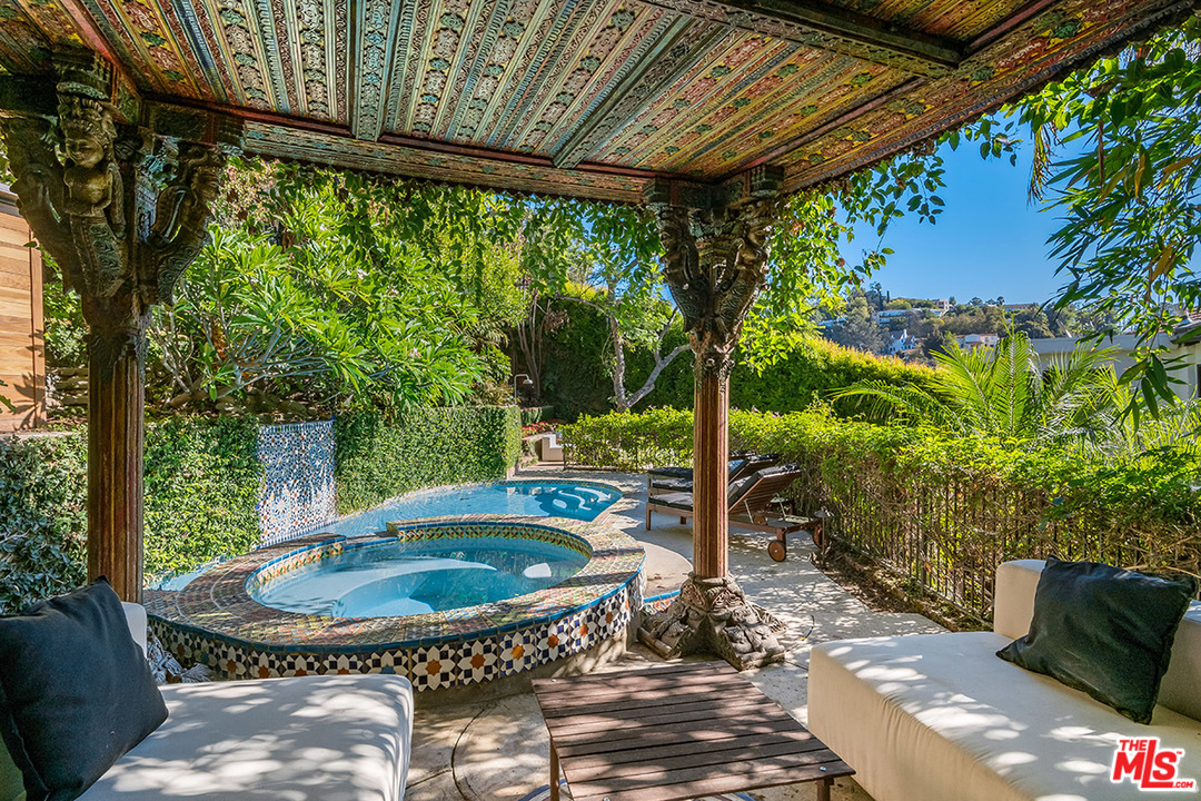 2426 Chislehurst Drive Los Angeles, CA 90027 - Photo 24 of 43