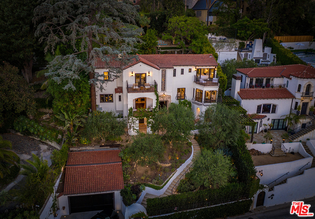 2426 Chislehurst Drive Los Angeles, CA 90027 - Photo 27 of 43 an aerial view of multiple houses with yard