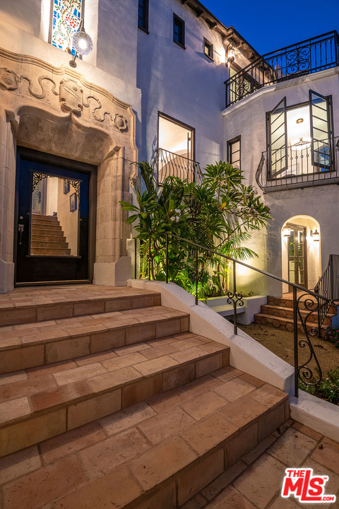 2426 Chislehurst Drive Los Angeles, CA 90027 - Photo 28 of 43 a view of entryway and hall with wooden floor