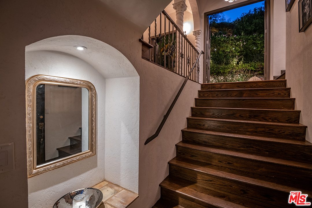 2426 Chislehurst Drive Los Angeles, CA 90027 - Photo 29 of 43 a view of entryway and hall with wooden floor