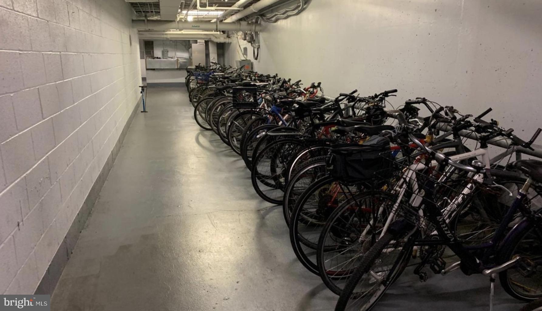 800 4th Street Southwest, Unit N120 Washington, DC 20024 - Photo 29 of 30 a view of a closet