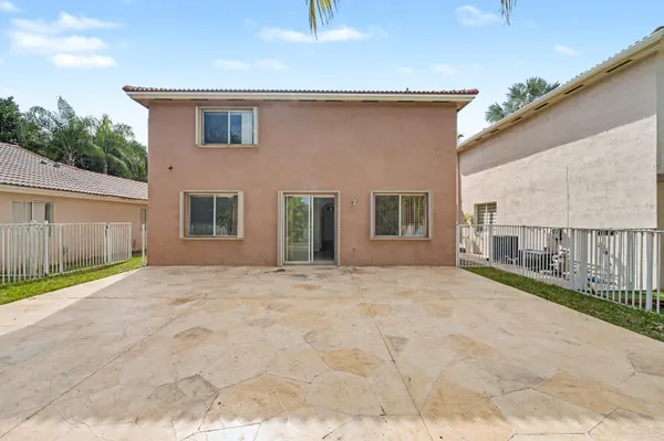 $3,750 | 4015 Banyan Trails Drive, Coconut Creek, FL 33073