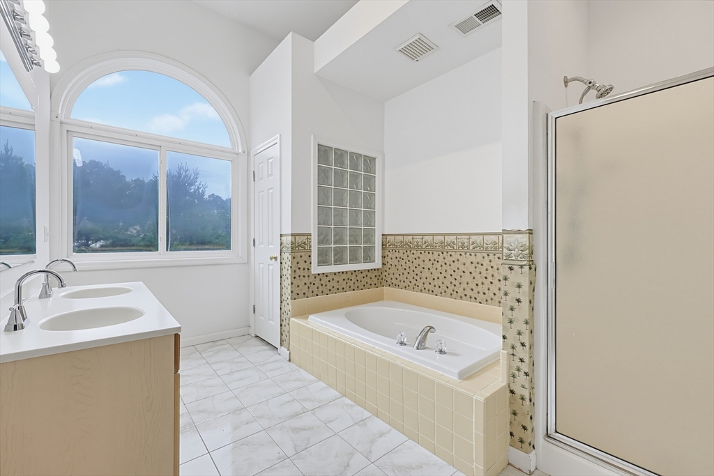 3103 Maple Brook Road, Unit 3103 Bellingham, MA 02019 - Photo 22 of 34
