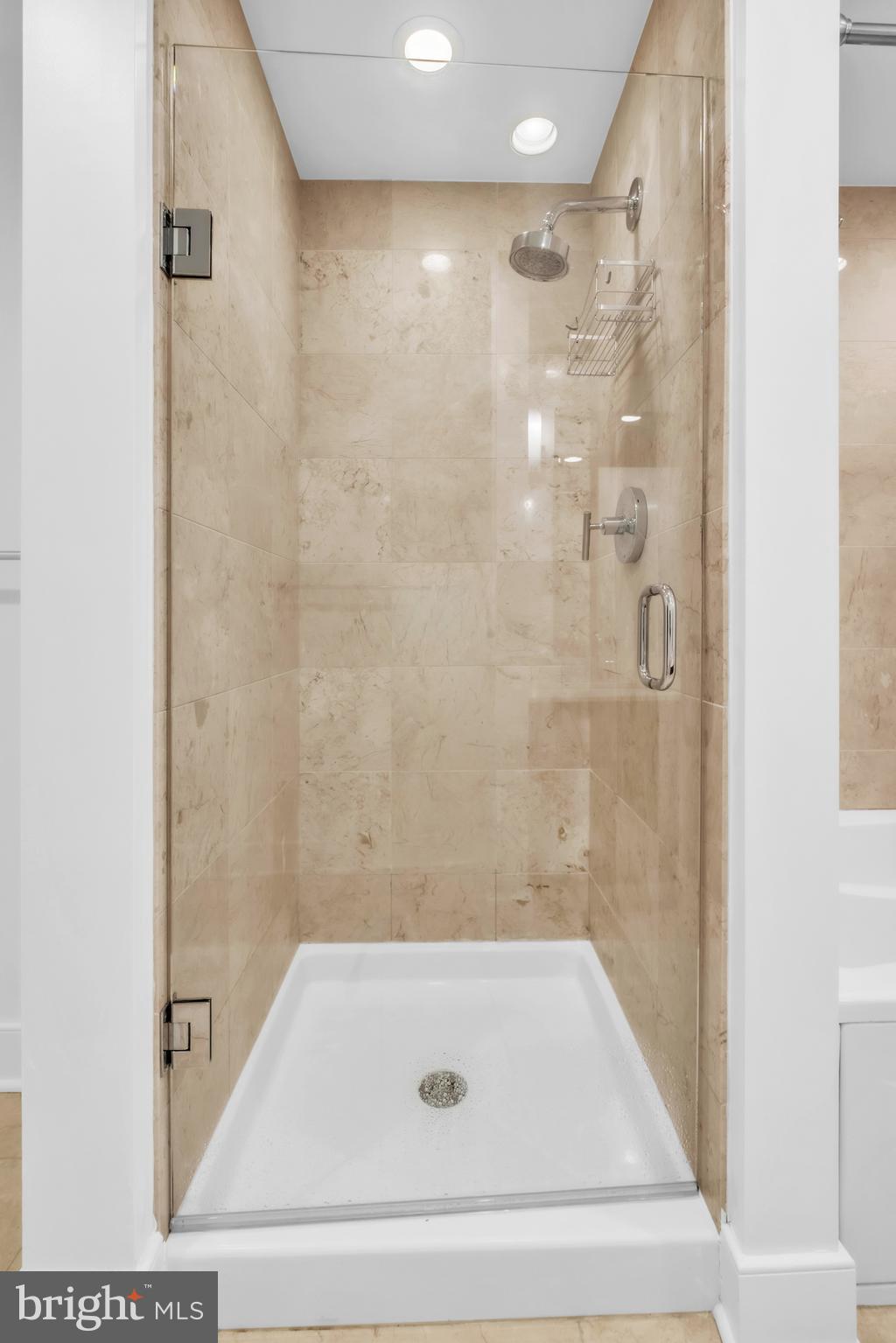 300 North 3rd Street, Unit 102 Philadelphia, PA 19106 - Photo 12 of 32