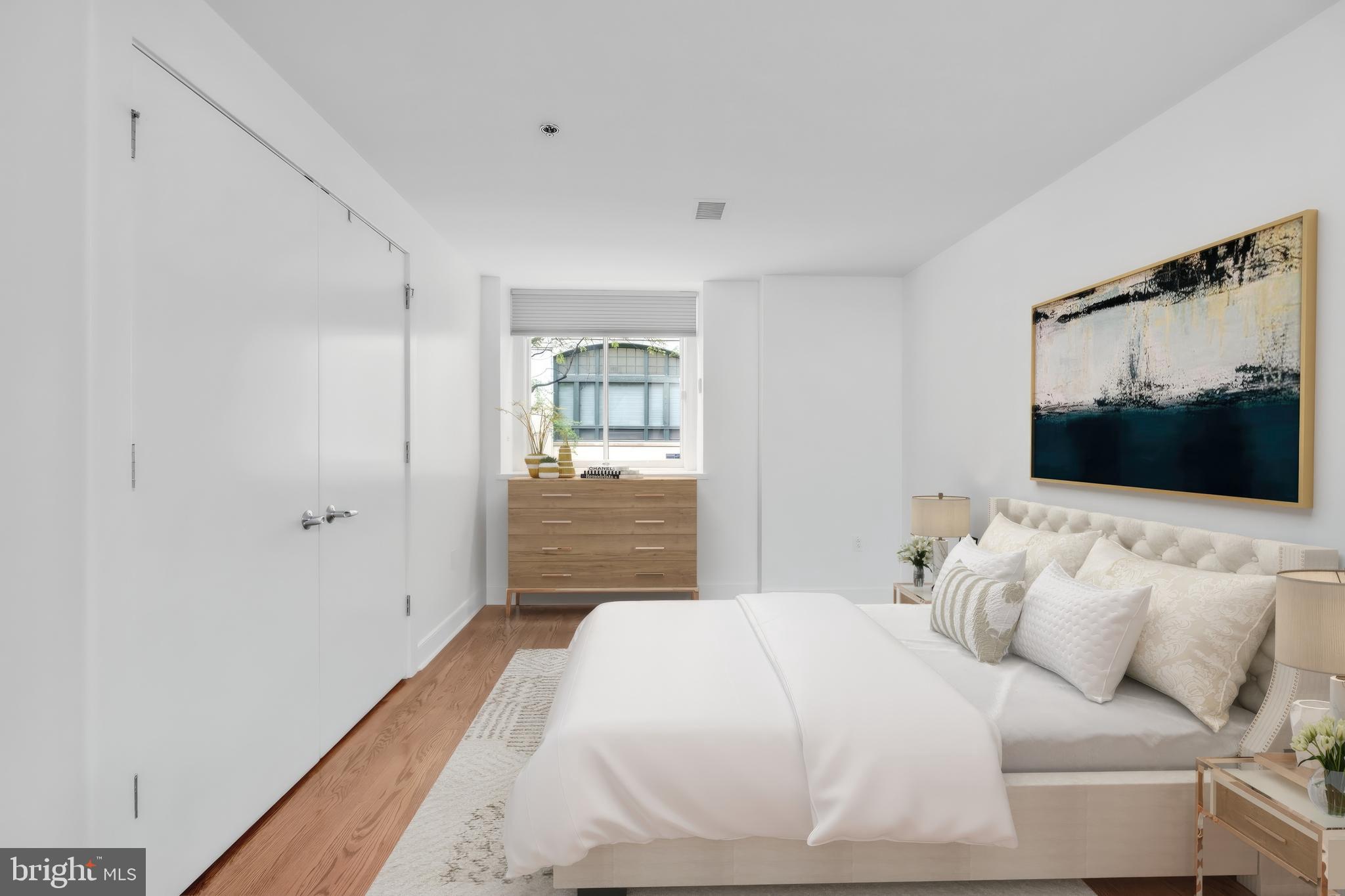 300 North 3rd Street, Unit 102 Philadelphia, PA 19106 - Photo 15 of 32