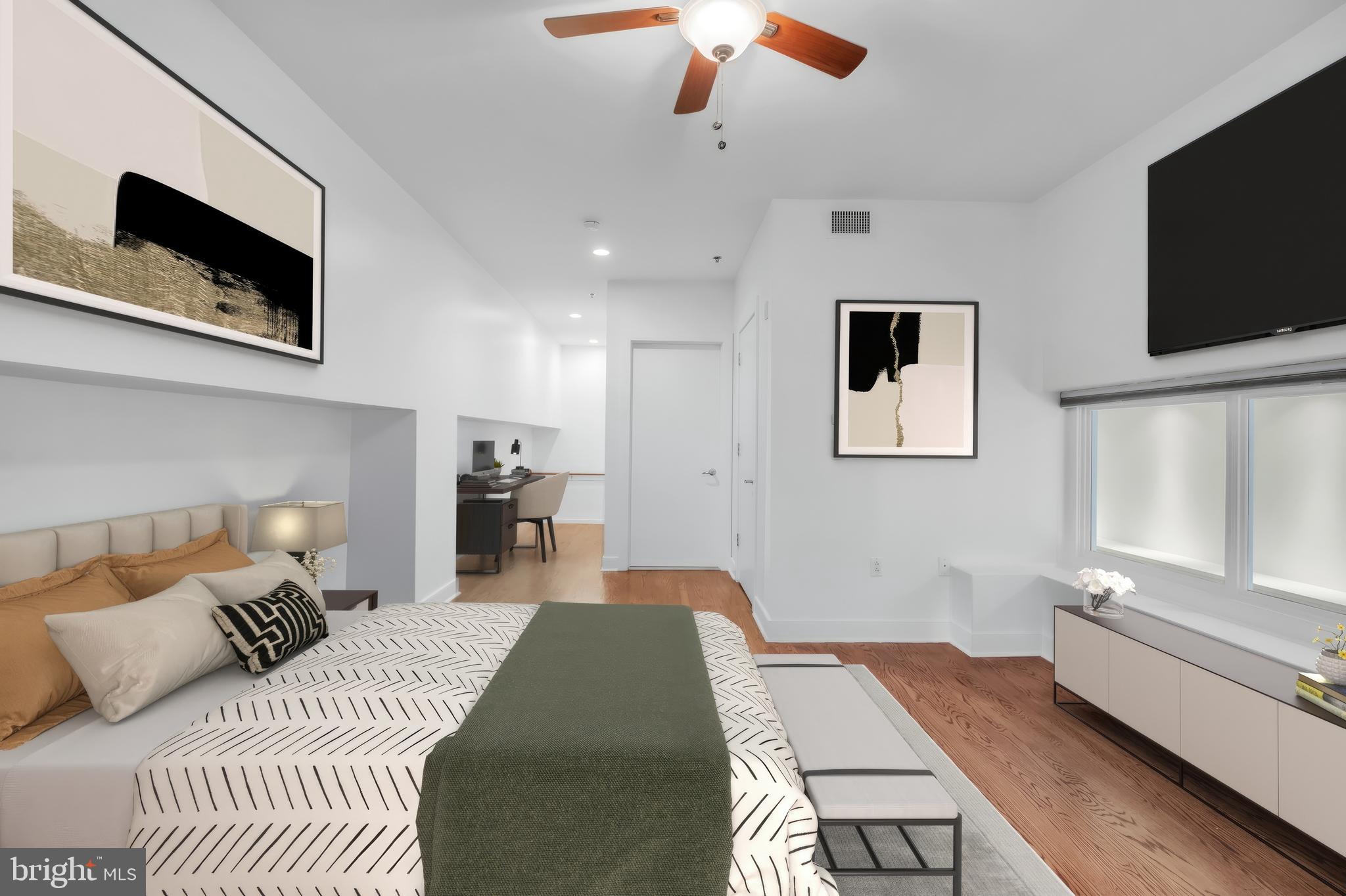 300 North 3rd Street, Unit 102 Philadelphia, PA 19106 - Photo 10 of 32