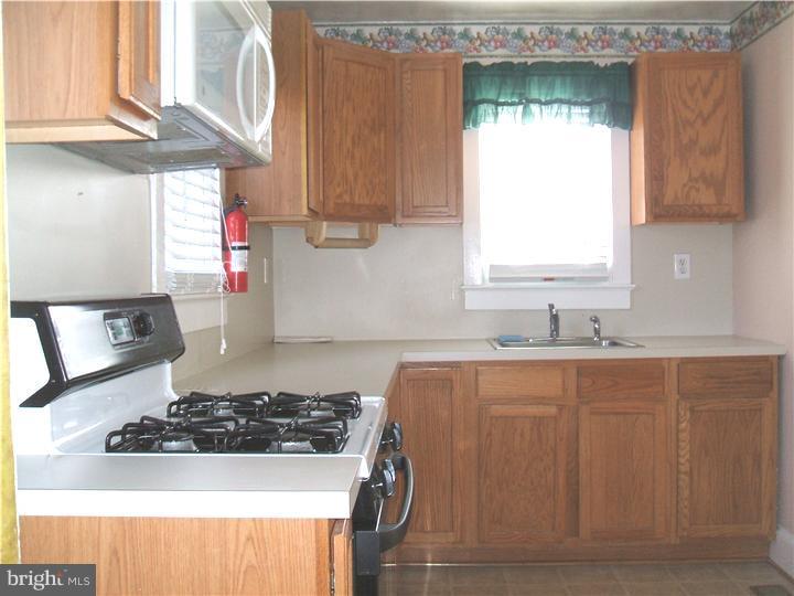 453 East Browning Road Bellmawr, NJ 08031 - Photo 7 of 21 Gallery Image 7