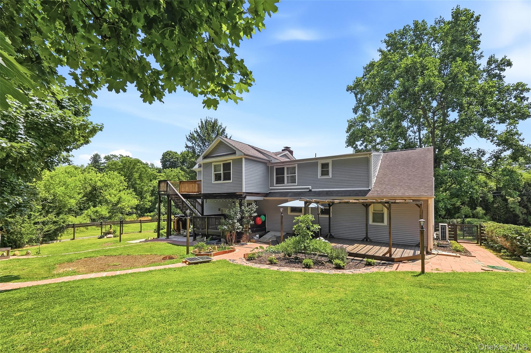 109 Chelsea Road Wappingers Falls, NY 12590 - Photo 32 of 36