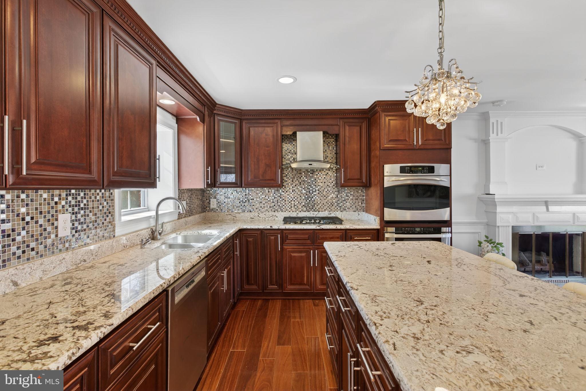 3709 Ridge Road Annandale, VA 22003 - Photo 5 of 37 Gallery Image 5