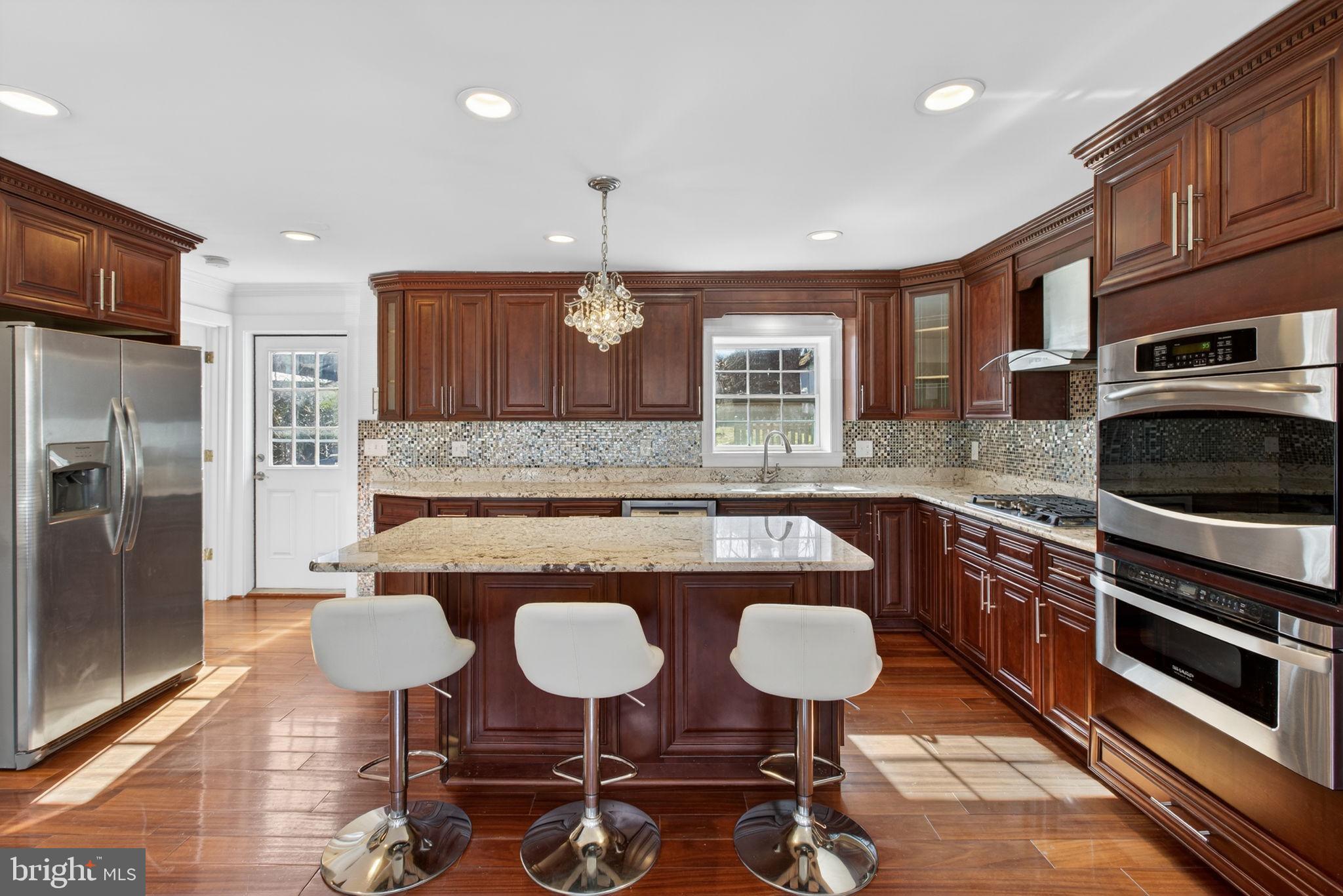 3709 Ridge Road Annandale, VA 22003 - Photo 6 of 37 Gallery Image 6