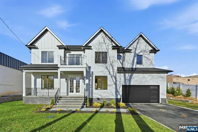 $1,890,000 | 30 Grand Terrace, Livingston, NJ 07039