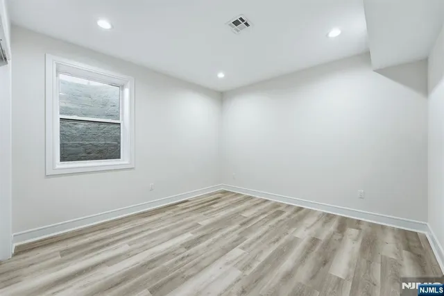 a view of a livingroom with an empty space