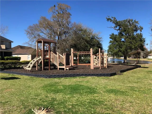 $1,975 | 375 Wellington Place, Brunswick, GA 31523