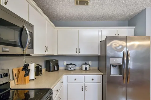 $1,975 | 375 Wellington Place, Brunswick, GA 31523